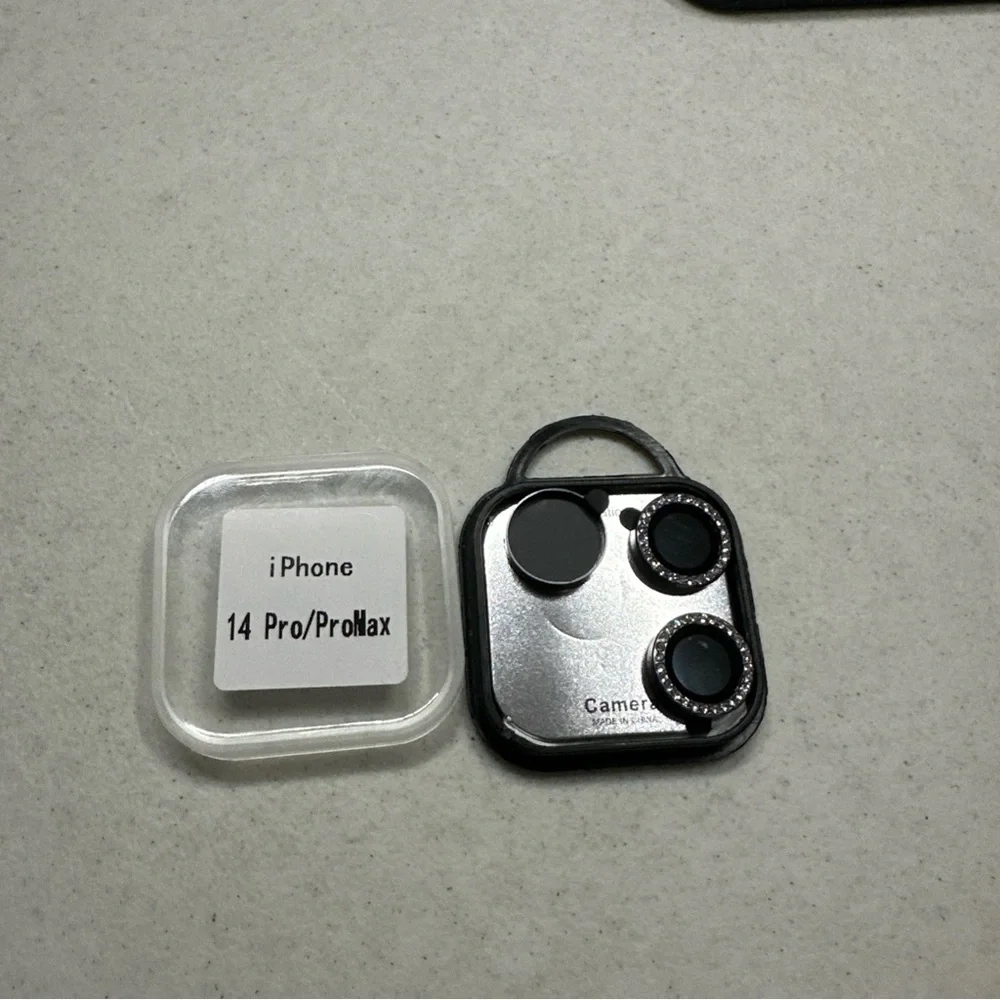 14 Pro/Pro Max Silver Camera Lens Protector